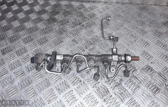 Volkswagen Tiguan Fuel main line pipe 03l089n
