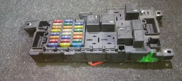 Volvo V70 Fuse box set 8678449DIEP2X 8678449-DIEP2X