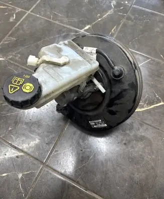 Ford Focus Brake booster DV612B195SA 03786219424