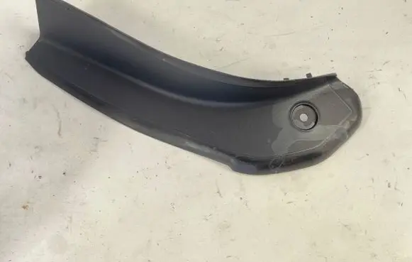 BMW 5 G30 G31 G38 Rear/tail light trim molding 7290652