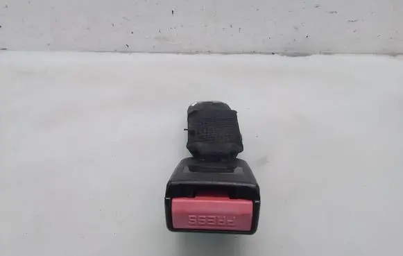 Peugeot 206 CC Rear seatbelt buckle