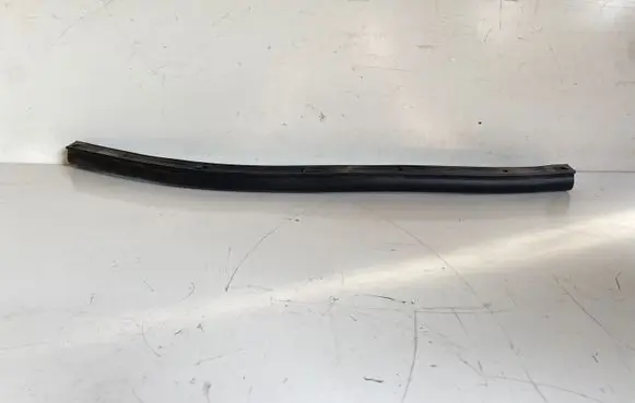 Land Rover Evoque II Engine compartment rubber K8D216C824AB