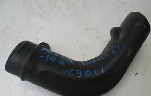Renault Megane III Air intake duct part