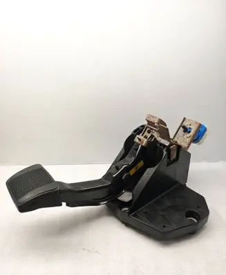 Jeep Cherokee Brake pedal 04581650AF T2Q2814A855