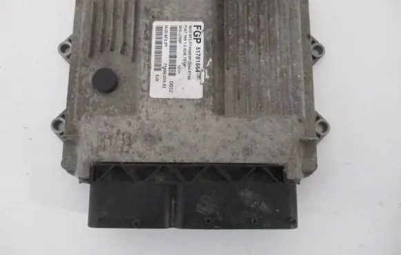 Fiat Grande Punto Engine control unit/module ECU 51781564 5K0-J789F MJD6F3P7