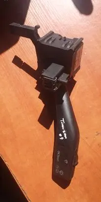 Volkswagen Touran I Wiper control stalk 1K0953519A