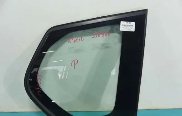 Nissan X-Trail T31 Rear side window IMPRK1336555