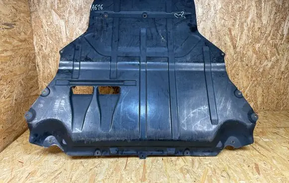Audi TT TTS RS Mk3 8S Engine splash shield/under tray 8S8825236
