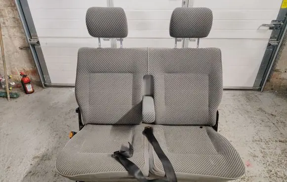 Volkswagen Transporter - Caravelle T4 Second row seats 