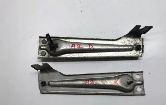 Audi A2 Fender mounting bracket 8Z2805458 8Z2805457A 8Z2805457