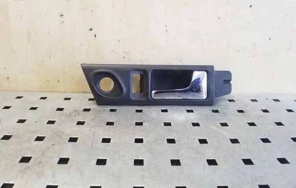 Audi A6 S6 C4 4A Rear door interior handle 4A0839020C