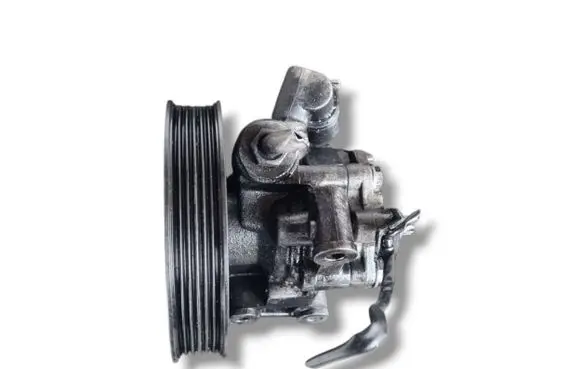 Mercedes-Benz C W203 Power steering pump A0044661301