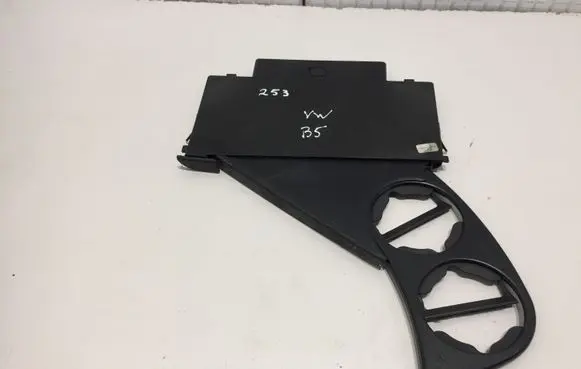Volkswagen PASSAT B5 Cup holder 3B1858569