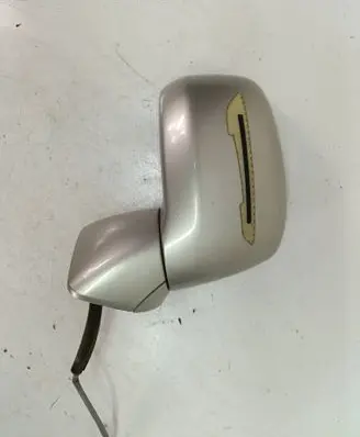 Nissan Tiida C11 Front door electric wing mirror