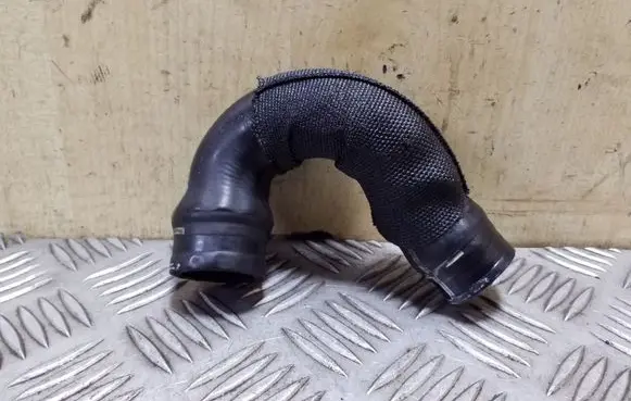 Audi Q5 SQ5 Intercooler hose/pipe 8K0145832B