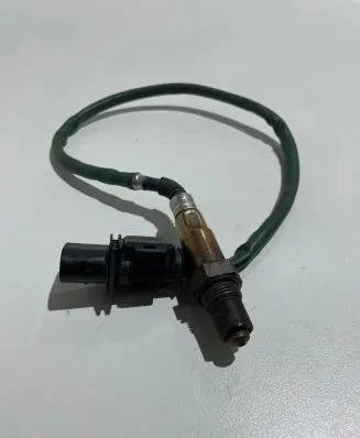 Mercedes-Benz C W204 Lambda probe sensor A0045427318