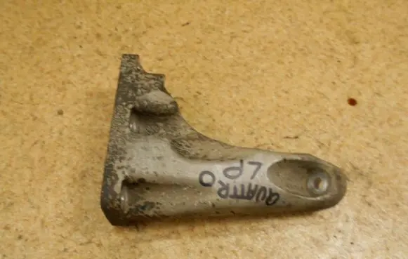 Maserati Quattroporte Engine mounting bracket 199851