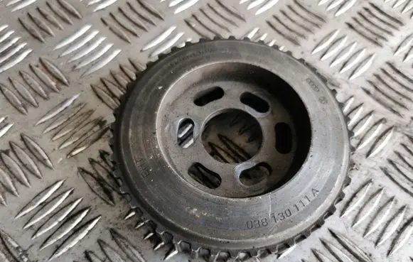 Skoda Octavia Mk1 (1U) Fuel pump gear (pulley) 038130111A