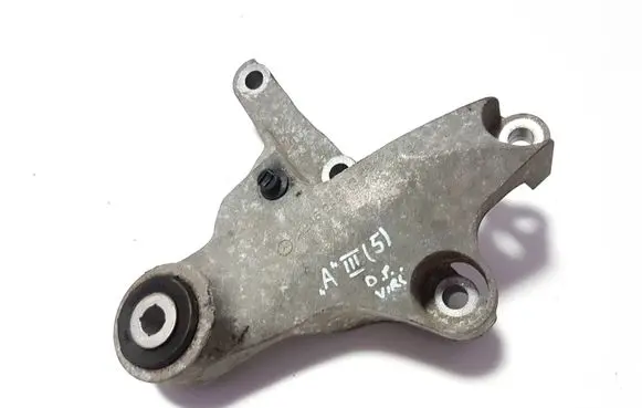 Mercedes-Benz A W176 Engine mounting bracket A2462401309