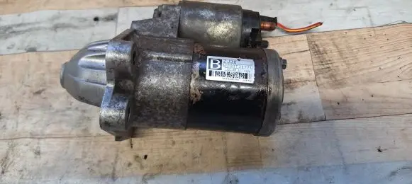 Mazda 2 Starter motor M000T32771 ZJ38