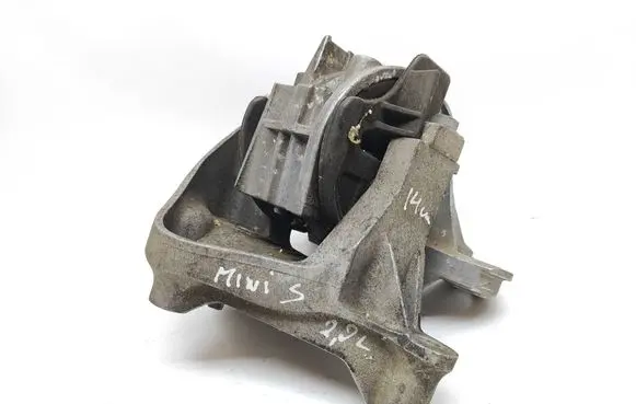 Mini Cooper Countryman R60 Engine mount bracket 326D08A 26009171
