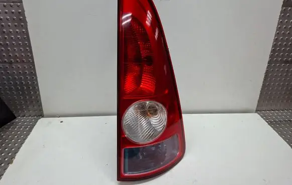 Renault Espace IV Rear/tail lights S27639849 8200027152