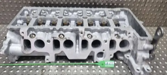 BMW 5 E60 E61 Engine head S27698653 7797678