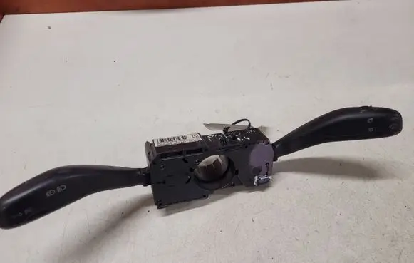 Volkswagen Polo Wiper turn signal indicator stalk/switch 6Q0953503AD 203257 0042266