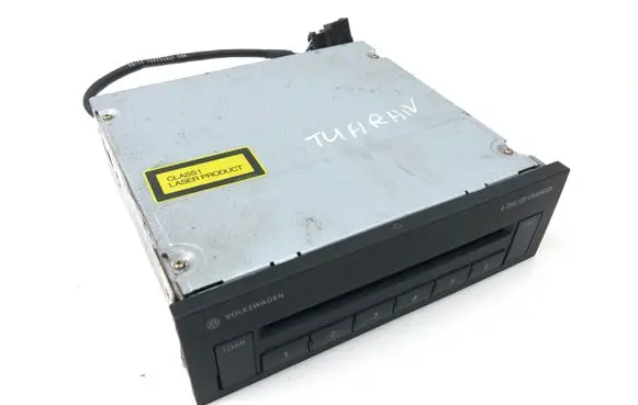 Volkswagen Touran I CD/DVD changer 1T0035110A