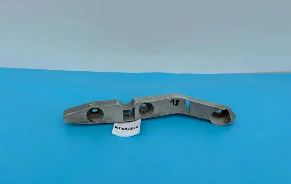 Ford Focus Front bumper mounting bracket 4M51-17D958-AF