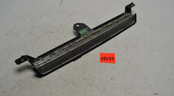 Volvo XC70 Third/center stoplight 9154505