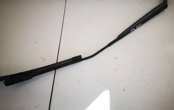 Renault Laguna III Front wiper blade arm 288860001n
