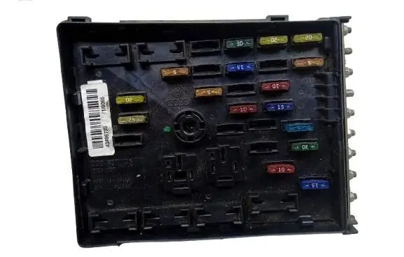 Volkswagen Tiguan Fuse module 3C0937125 43406735