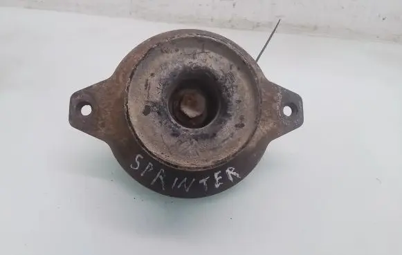 Mercedes-Benz Sprinter W906 Engine mount bracket