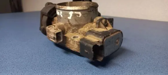 Citroen C5 Throttle valve 9642473280