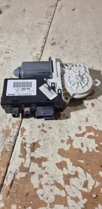 Fiat Ulysse Front door window regulator motor 1488726080