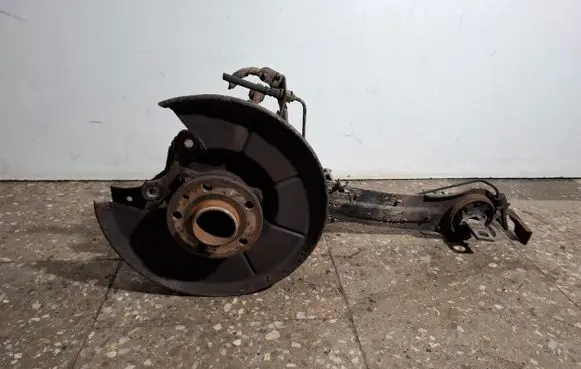 Volvo S60 Rear wheel hub spindle/knuckle 6G915500