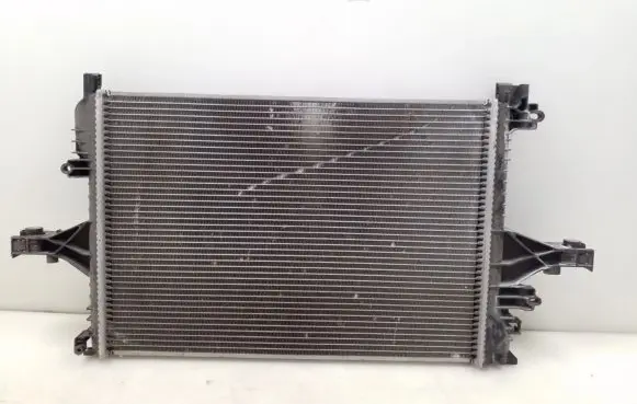 Volvo V70 Coolant radiator 30792468
