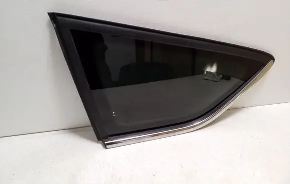 Ford Kuga II Rear side window CV44S29751D