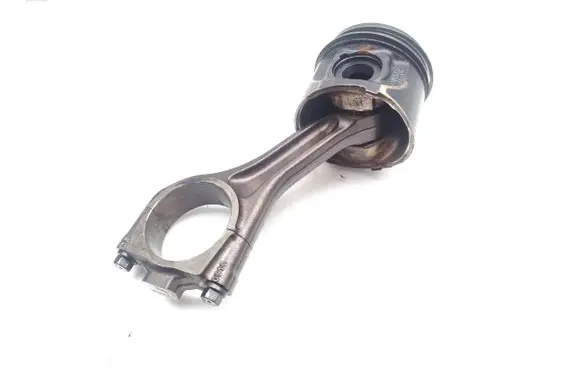 Land Rover Discovery 4 - LR4 Piston with connecting rod 204DTD AJ20D4