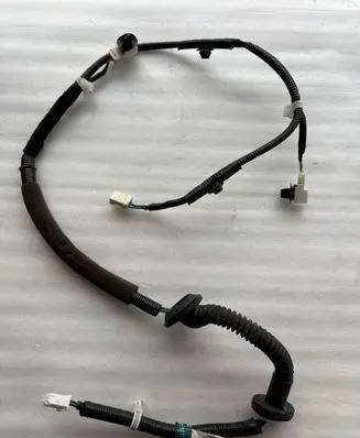 Toyota GR 86 Tailgate/trunk wiring harness 81811CC010