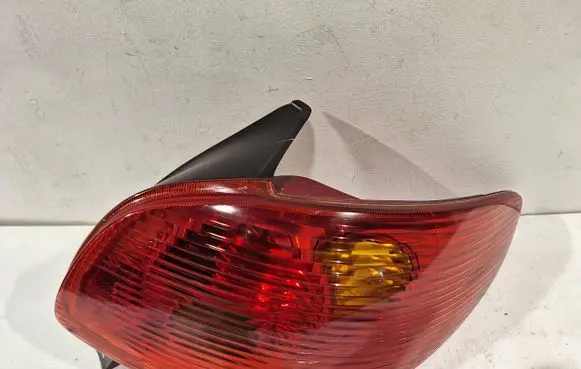 Peugeot 206 Rear/tail lights