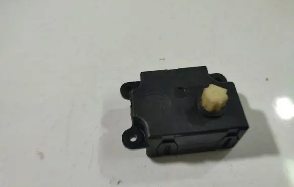 Renault Scenic II - Grand scenic II Air flap motor/actuator 