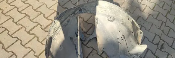 Front wheel arch liner splash guards