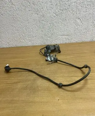 Mercedes-Benz E W213 Air suspension front height level sensor A0009053704 F4012