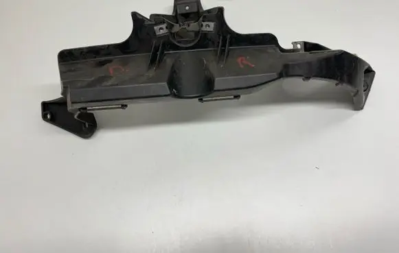 BMW X3 E83 Headlight/headlamp mounting bracket 121253