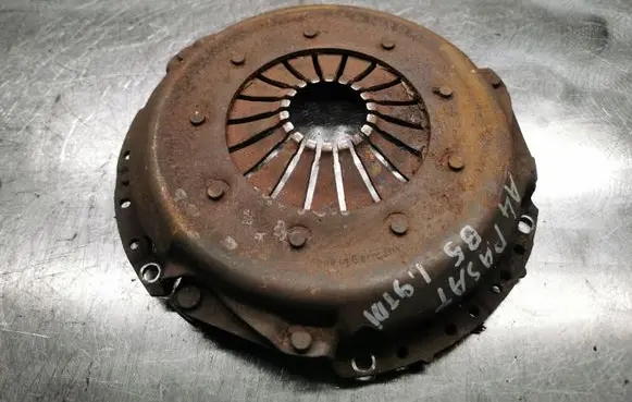 Volkswagen PASSAT B5 Pressure plate 