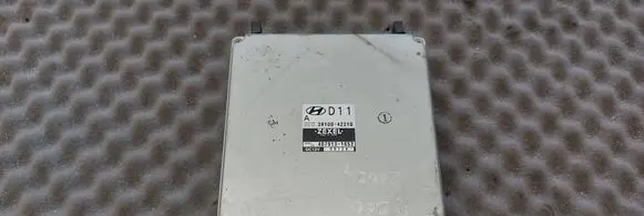 Hyundai H200 Engine control unit/module 3910042210 4079131652 09124