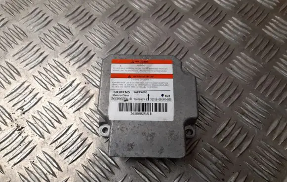 Suzuki SX4 Airbag control unit/module 3891080J40