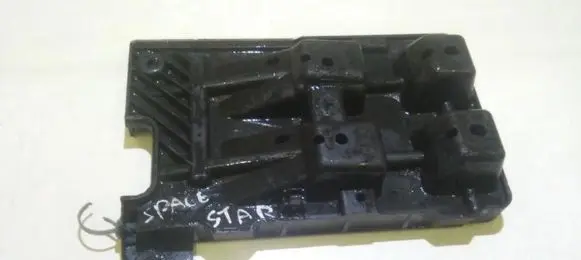 Mitsubishi Space Star Battery box tray 